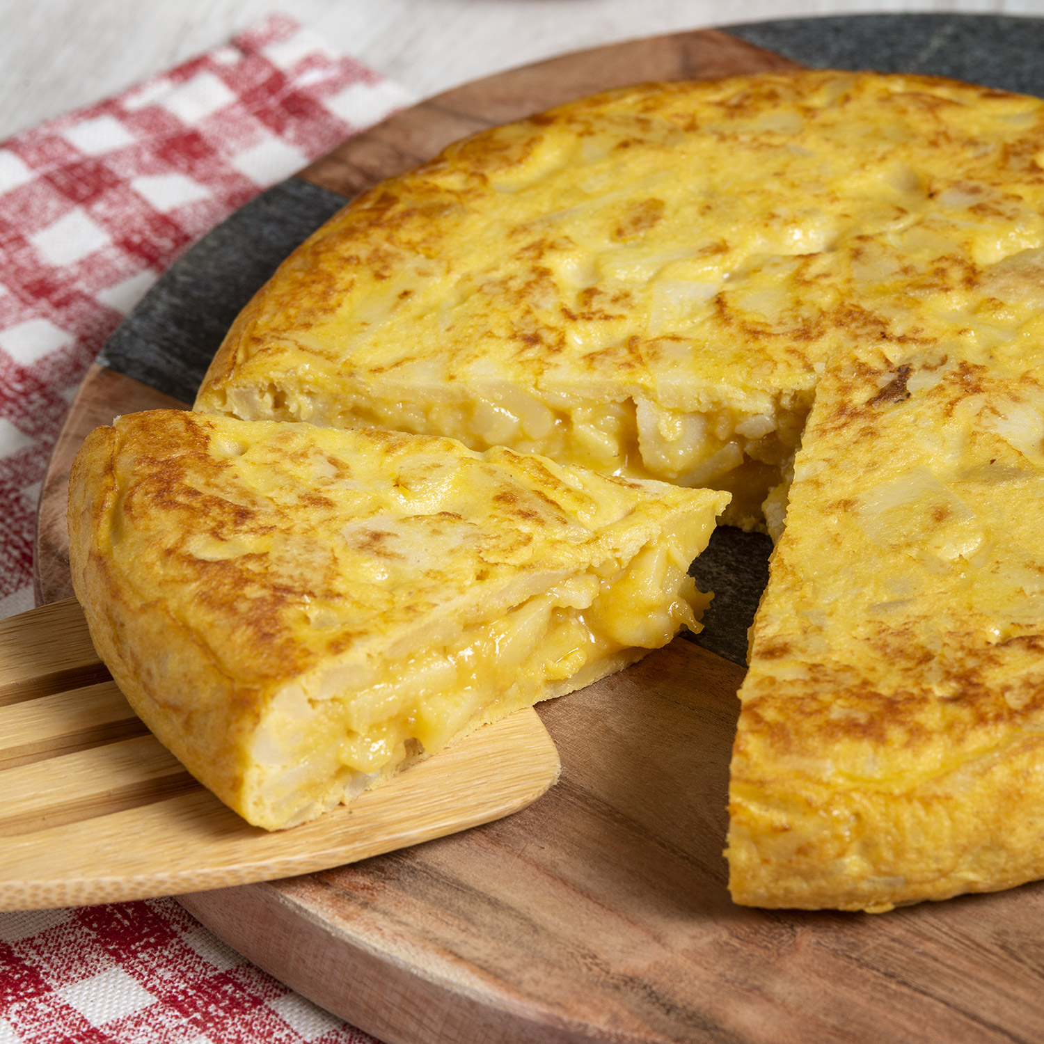 Tortilla de patata con atún